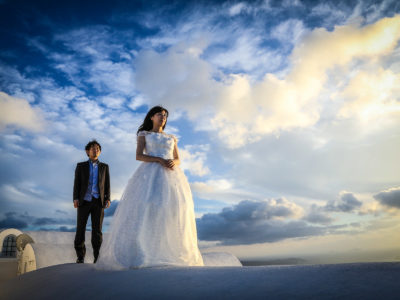 Elopement photography at Santorini island - arriving from Japan and loving Santorini