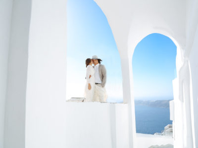 wedding photographer in Santorini island