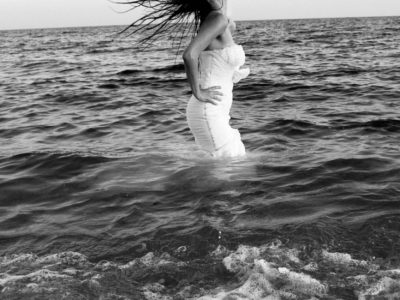 Rocabella bride, TTD photo session, bride in the sea with wedding dress looking like rocabella