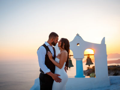 couple photography, sunset in Santorini island